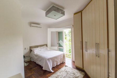 Casa de condomínio à venda com 435m², 5 quartos e 4 vagasSuíte 4