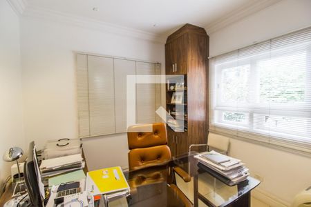 Casa de condomínio à venda com 435m², 5 quartos e 4 vagasEscritório