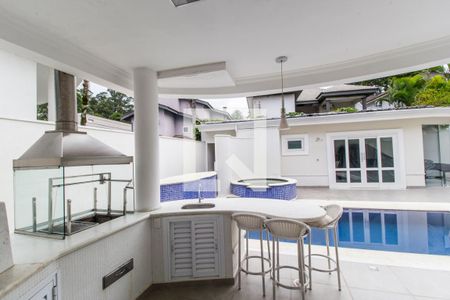 Casa de condomínio à venda com 435m², 5 quartos e 4 vagasVista