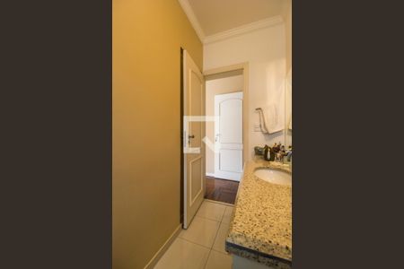 Casa de condomínio à venda com 435m², 5 quartos e 4 vagasBanheiro da Suíte 2