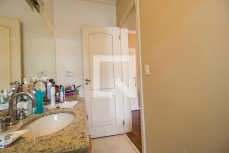 Casa de condomínio à venda com 435m², 5 quartos e 4 vagasBanheiro da Suíte 3