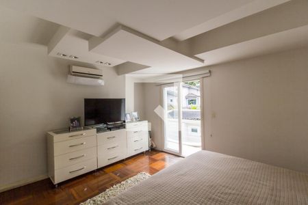 Casa de condomínio à venda com 435m², 5 quartos e 4 vagasSuíte 1