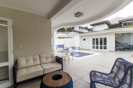 Casa de condomínio à venda com 435m², 5 quartos e 4 vagasVaranda gourmet