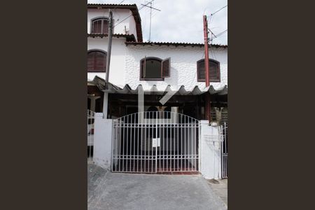 Casa de condomínio para alugar com 85m², 2 quartos e 1 vagaFachada