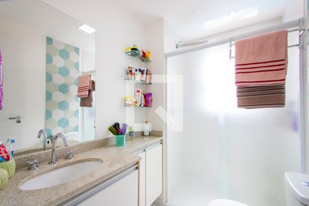 Apartamento à venda com 115m², 3 quartos e 2 vagasBanheiro do quarto 1