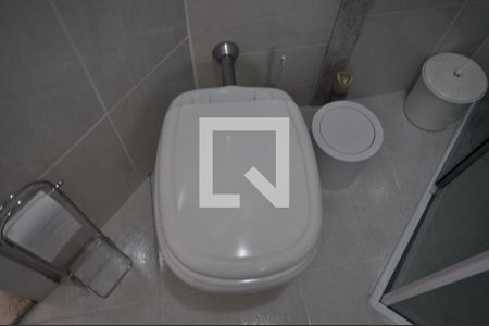 Casa à venda com 200m², 3 quartos e 4 vagasBanheiro da Suíte 3