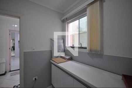 Casa à venda com 200m², 3 quartos e 4 vagasQuarto de Serviço