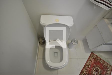Lavabo de casa à venda com 3 quartos, 200m² em Vila Mazzei, São Paulo