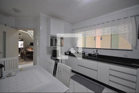 Casa à venda com 200m², 3 quartos e 4 vagasCozinha