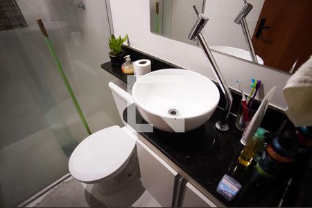 Banheiro de apartamento à venda com 2 quartos, 49m² em Santa Branca, Belo Horizonte