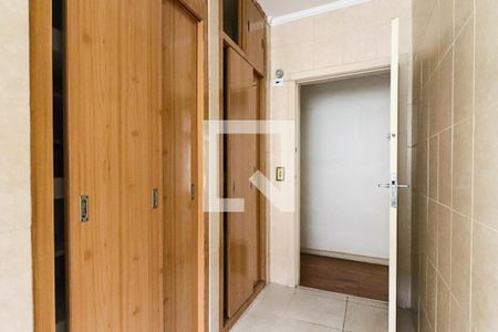 Apartamento à venda com 227m², 4 quartos e 2 vagas Apartamento à venda com 227m², 4 quartos e 2 vagasCozinha