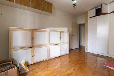 Apartamento à venda com 227m², 4 quartos e 2 vagas Apartamento à venda com 227m², 4 quartos e 2 vagasQuarto 3