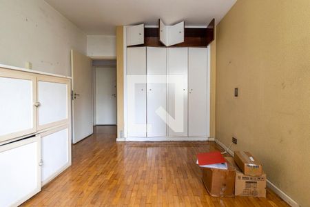 Apartamento à venda com 227m², 4 quartos e 2 vagas Apartamento à venda com 227m², 4 quartos e 2 vagasQuarto 3