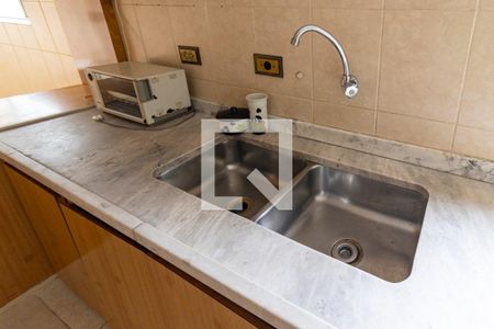 Apartamento à venda com 227m², 4 quartos e 2 vagas Apartamento à venda com 227m², 4 quartos e 2 vagasCozinha