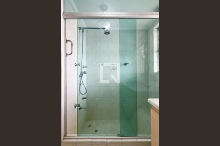 Apartamento à venda com 227m², 4 quartos e 2 vagas Apartamento à venda com 227m², 4 quartos e 2 vagasSuíte