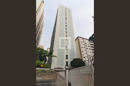 Apartamento à venda com 227m², 4 quartos e 2 vagas Apartamento à venda com 227m², 4 quartos e 2 vagasFachada
