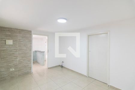 Sala de casa para alugar com 2 quartos, 70m² em Vila Leopoldina, Santo André