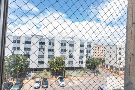 Vista Sala de apartamento para alugar com 3 quartos, 68m² em Qd 203, Brasília