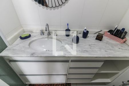 Apartamento à venda com 78m², 2 quartos e 1 vagaBanheiro Social