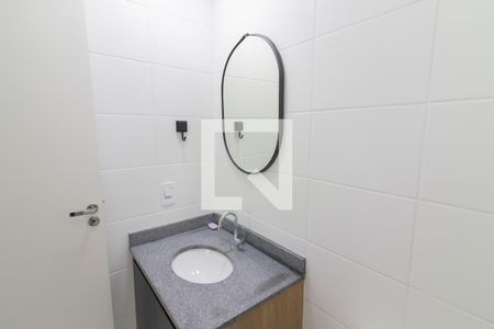 Banheiro de apartamento para alugar com 1 quarto, 24m² em Butantã, São Paulo