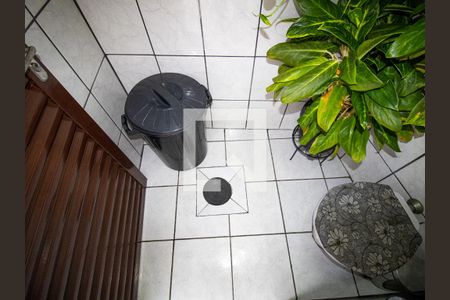 Casa à venda com 240m², 3 quartos e 3 vagasBanheiro 2