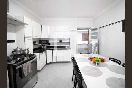 Casa à venda com 240m², 3 quartos e 3 vagasCozinha