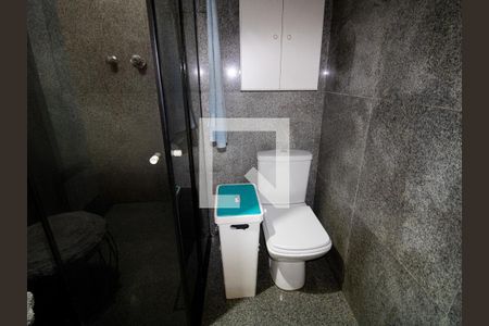Casa à venda com 240m², 3 quartos e 3 vagasBanheiro 1