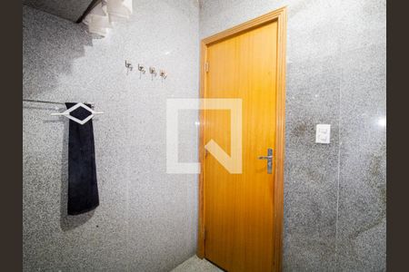 Casa à venda com 240m², 3 quartos e 3 vagasBanheiro 1