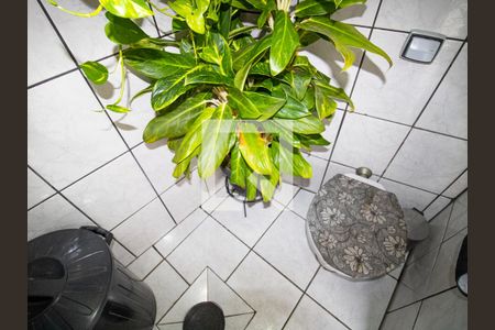 Casa à venda com 240m², 3 quartos e 3 vagasBanheiro 2