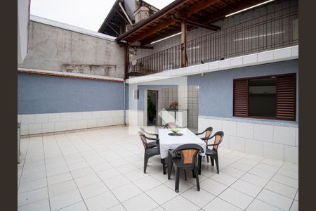 Casa à venda com 240m², 3 quartos e 3 vagasQuintal