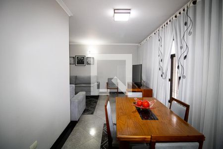 Sala de casa para alugar com 3 quartos, 240m² em Parque Edu Chaves, São Paulo