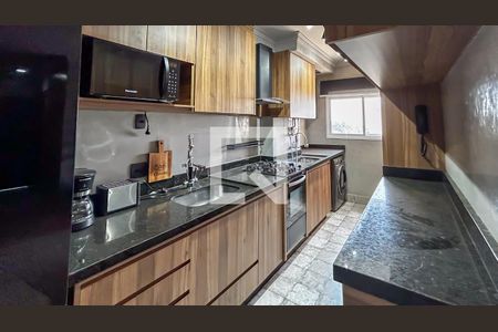 Cozinha e Área de Serviço de apartamento para alugar com 2 quartos, 69m² em Tamboré, Barueri