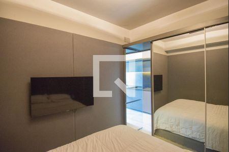 Quarto de apartamento à venda com 1 quarto, 42m² em Vila Mariana, São Paulo