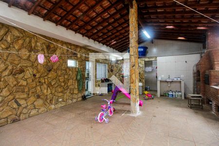 Casa à venda com 144m², 3 quartos e 2 vagasÁrea comum - Churrasqueira