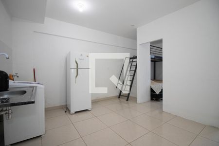 Sala/Cozinha de apartamento para alugar com 1 quarto, 31m² em Samambaia Sul (samambaia), Brasília