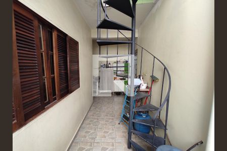 Casa à venda com 90m², 3 quartos e sem vagaQuintal
