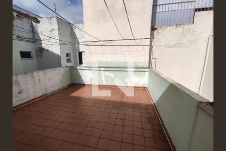 Casa à venda com 90m², 3 quartos e sem vagaQuintal