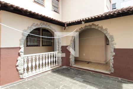 Casa para alugar com 326m², 4 quartos e 4 vagasÁrea Externa