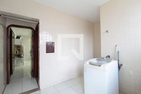 Casa para alugar com 326m², 4 quartos e 4 vagasArea de Serviço