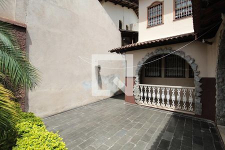 Casa para alugar com 326m², 4 quartos e 4 vagasÁrea Externa