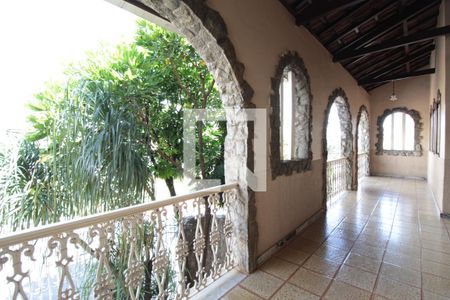 Casa para alugar com 326m², 4 quartos e 4 vagasÁrea Externa