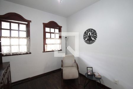 Casa para alugar com 326m², 4 quartos e 4 vagasBiblioteca