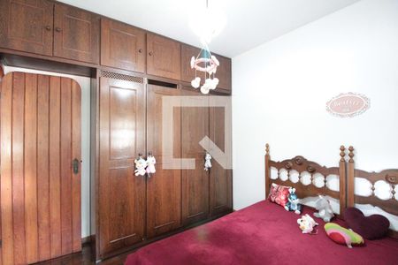 Casa para alugar com 326m², 4 quartos e 4 vagasQuarto 1