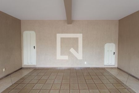 Casa para alugar com 326m², 4 quartos e 4 vagasÁrea Externa