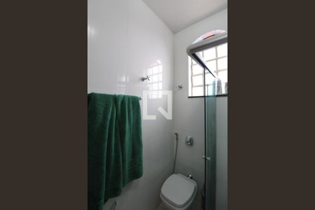 Casa para alugar com 326m², 4 quartos e 4 vagasBanheiro da Suite