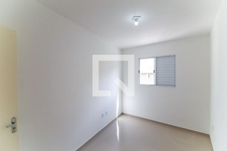 Quarto 1 de apartamento para alugar com 2 quartos, 53m² em Jardim Santa Rosa, Taboão da Serra