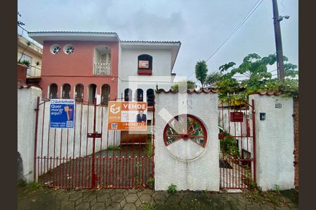 Casa à venda com 189m², 3 quartos e 4 vagasFachada