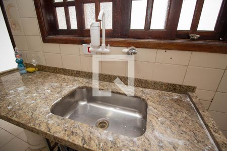 Casa para alugar com 140m², 2 quartos e 2 vagas Casa para alugar com 140m², 2 quartos e 2 vagasCozinha - Torneira
