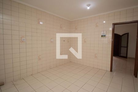 Casa para alugar com 140m², 2 quartos e 2 vagas Casa para alugar com 140m², 2 quartos e 2 vagasCozinha