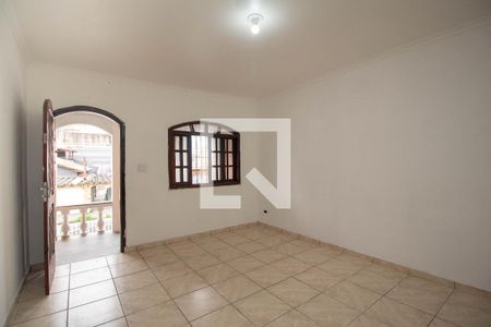 Sala de casa para alugar com 2 quartos, 140m² em Chácara Inglesa, São Paulo